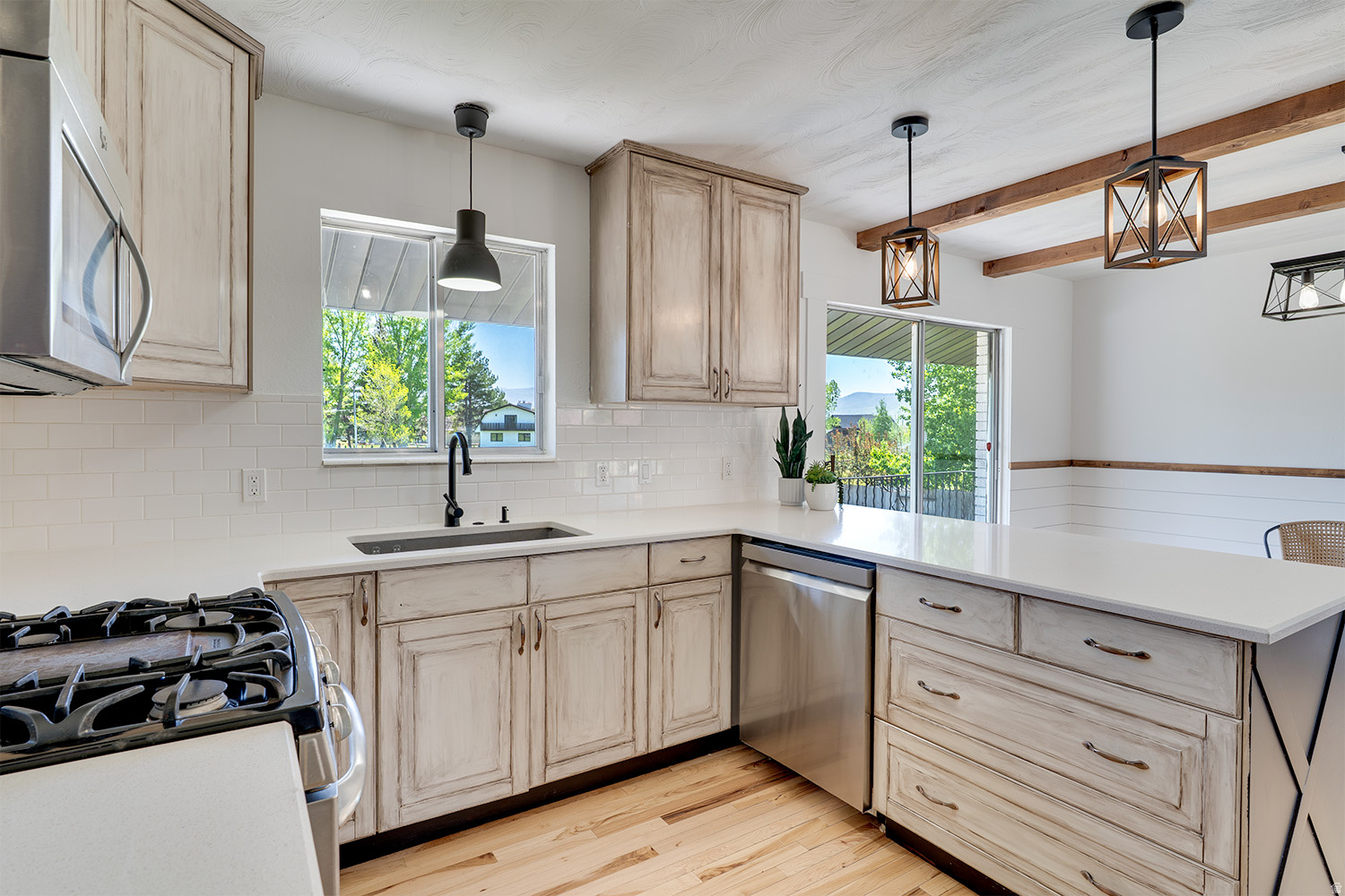 MIDWAY LANE - Residential
