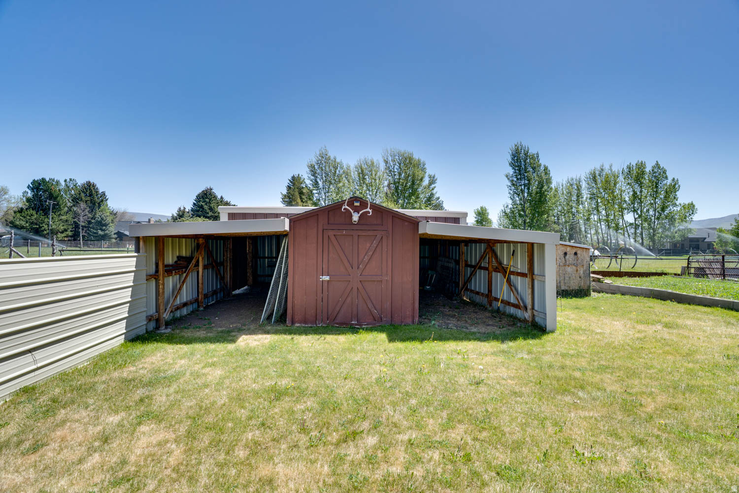 MIDWAY LANE - Residential