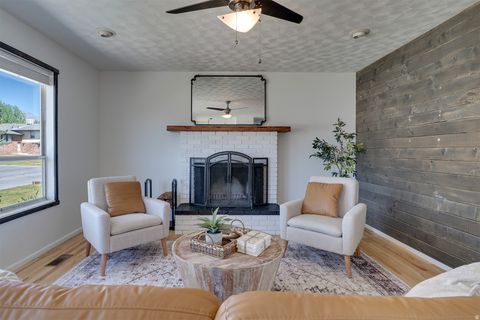 Tiny photo for 117 S 580 E, Midway, UT 84049 (MLS # 2158616)