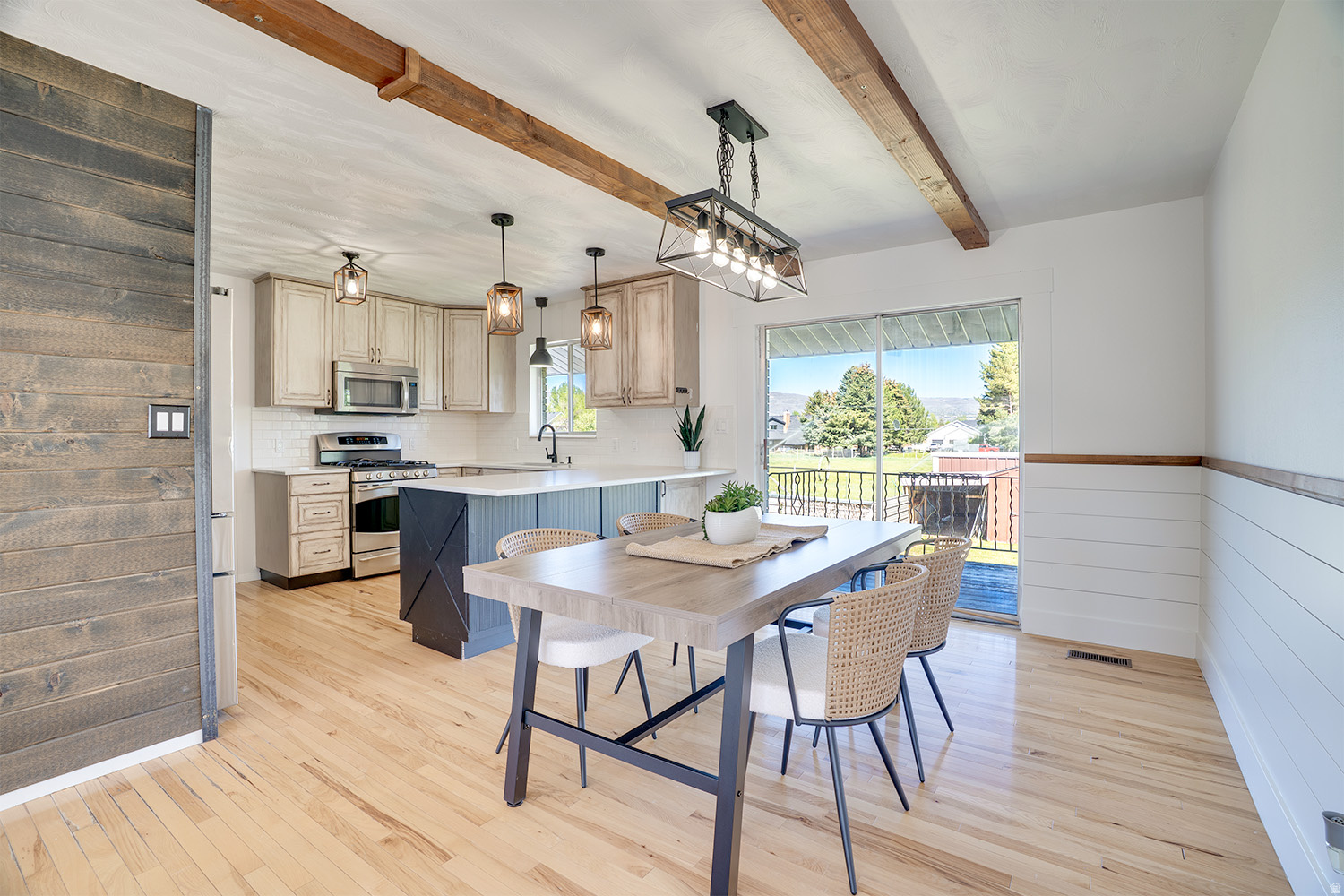 MIDWAY LANE - Residential