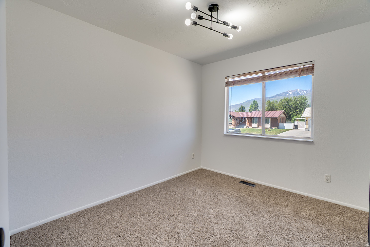 MIDWAY LANE - Residential