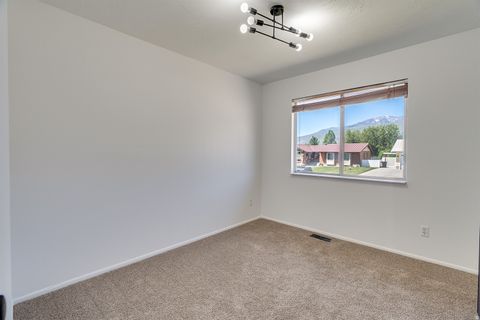 Tiny photo for 117 S 580 E, Midway, UT 84049 (MLS # 2158616)