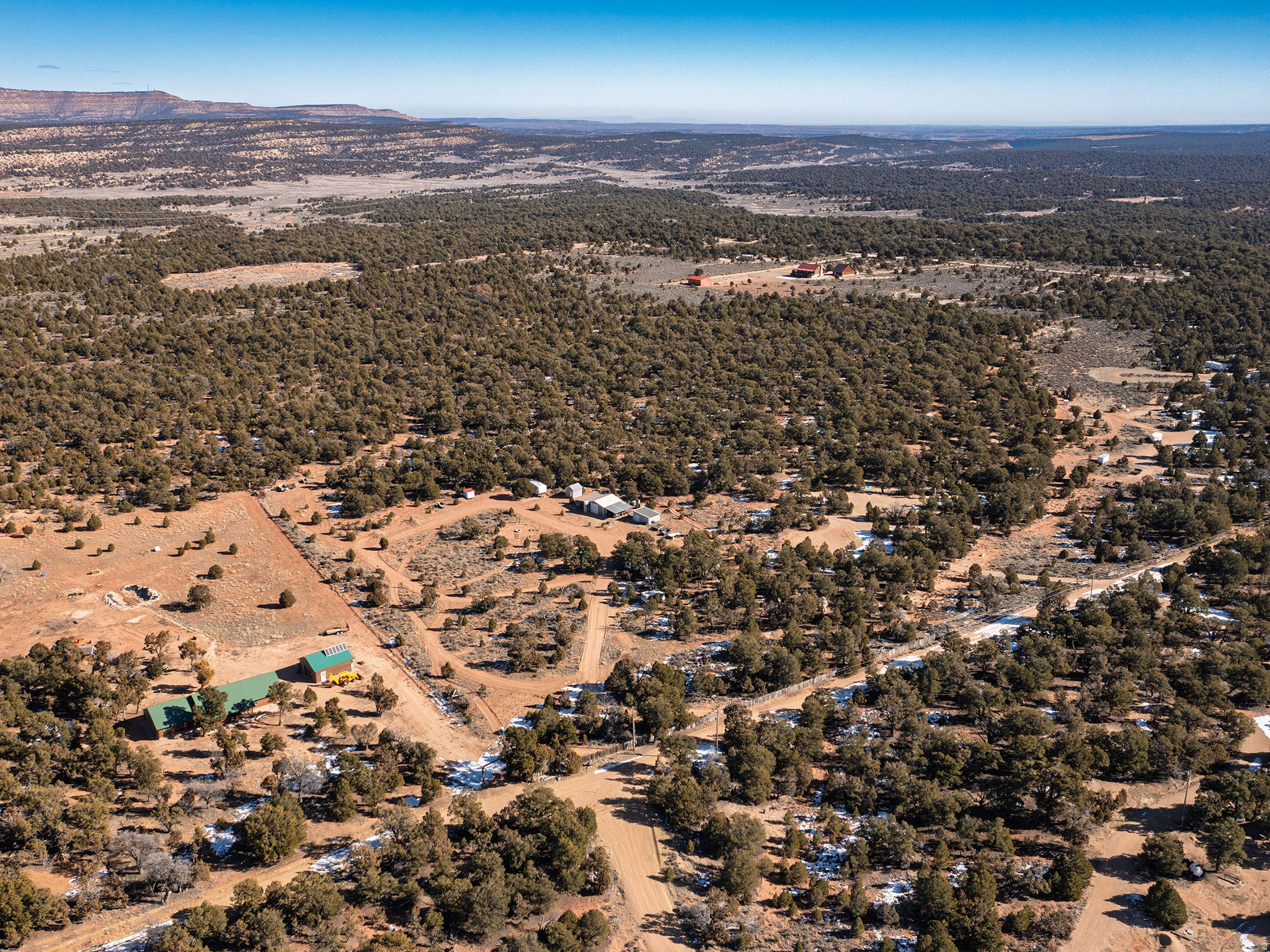 TABBY SHADOWS - Land