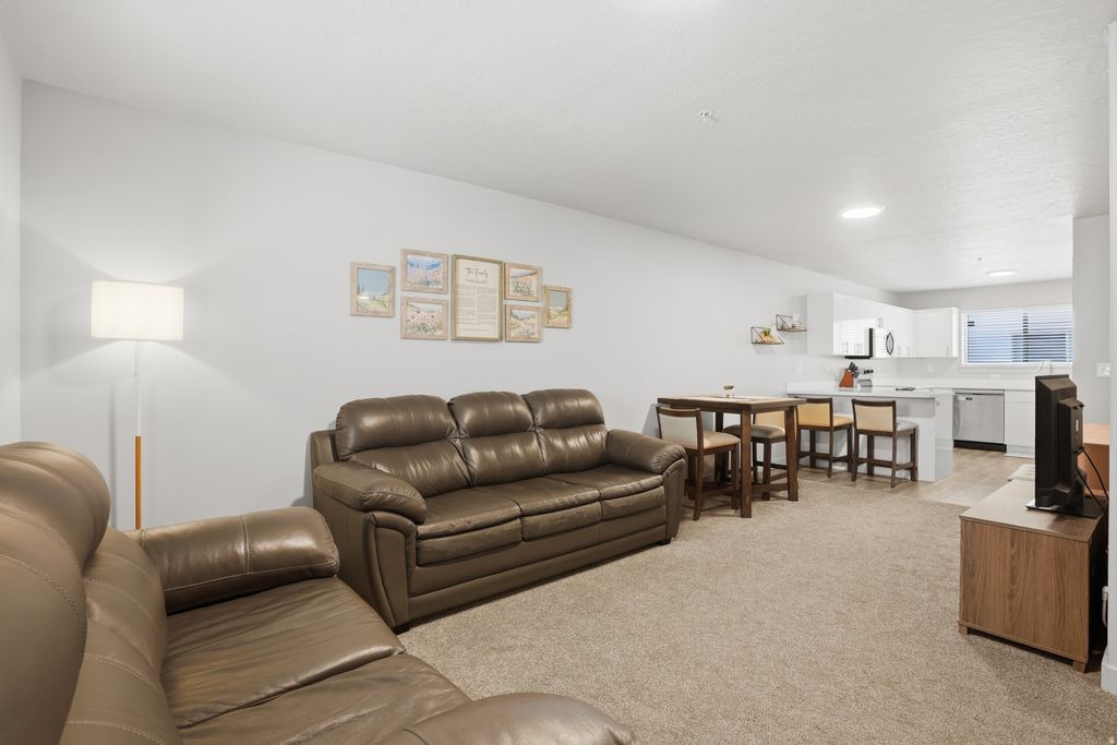 Photo of 1140 W 950 N #C303, Orem, UT 84057 (MLS # 2156516)