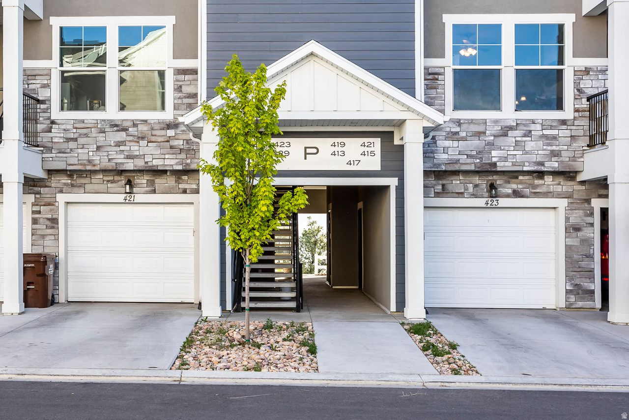 TOWN CENTER CONDO - Residential