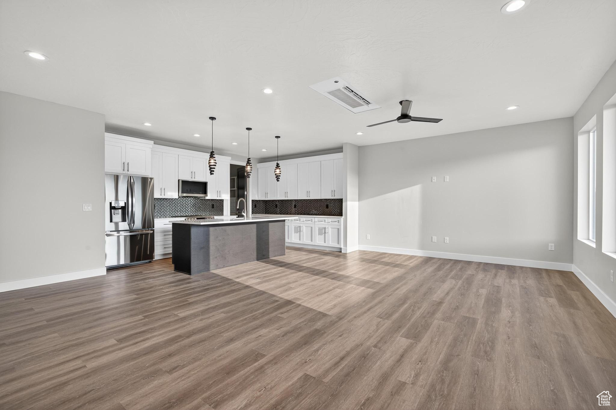 HILLSIDE ESTATES - Residential