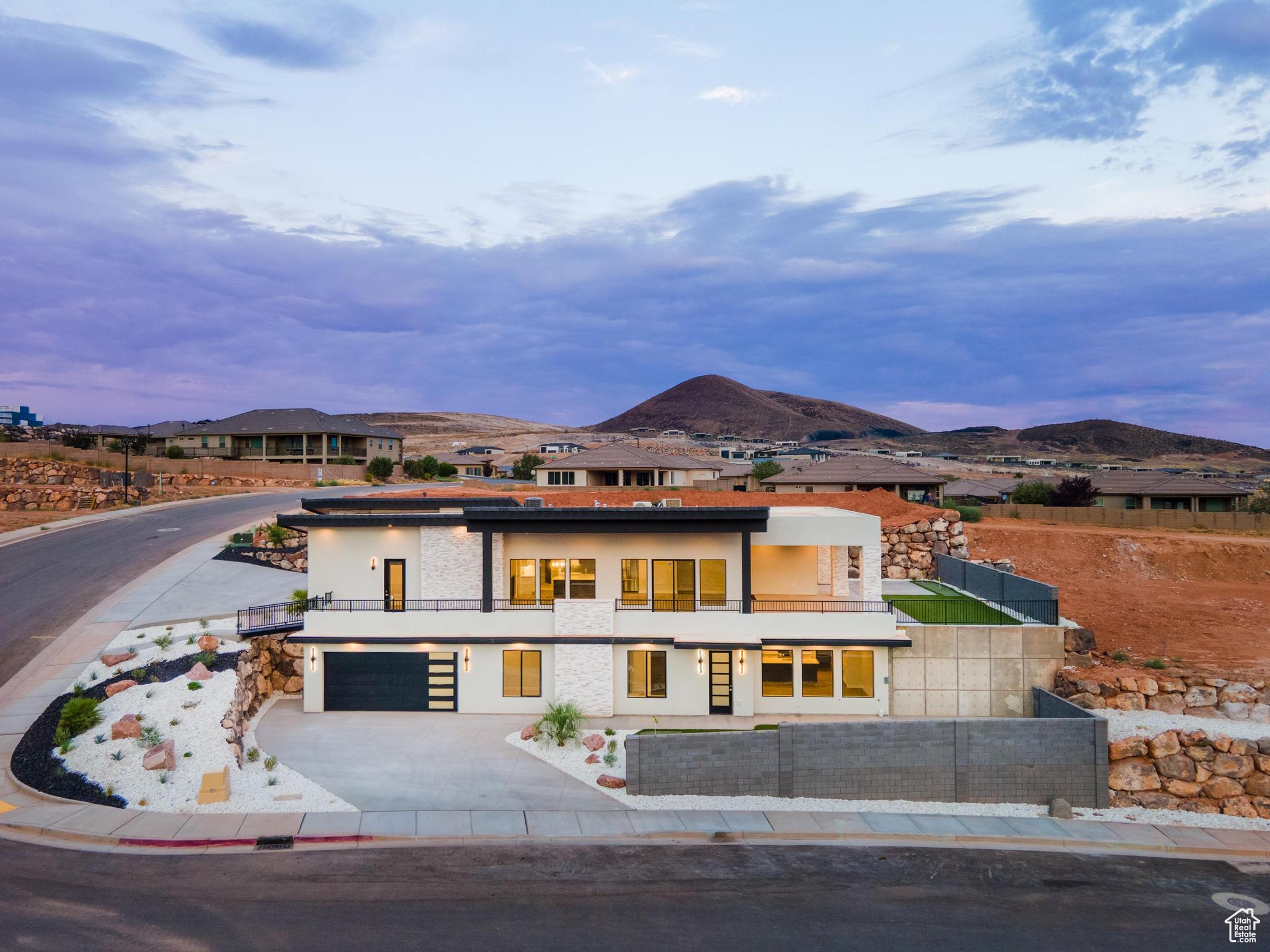 HILLSIDE ESTATES - Residential