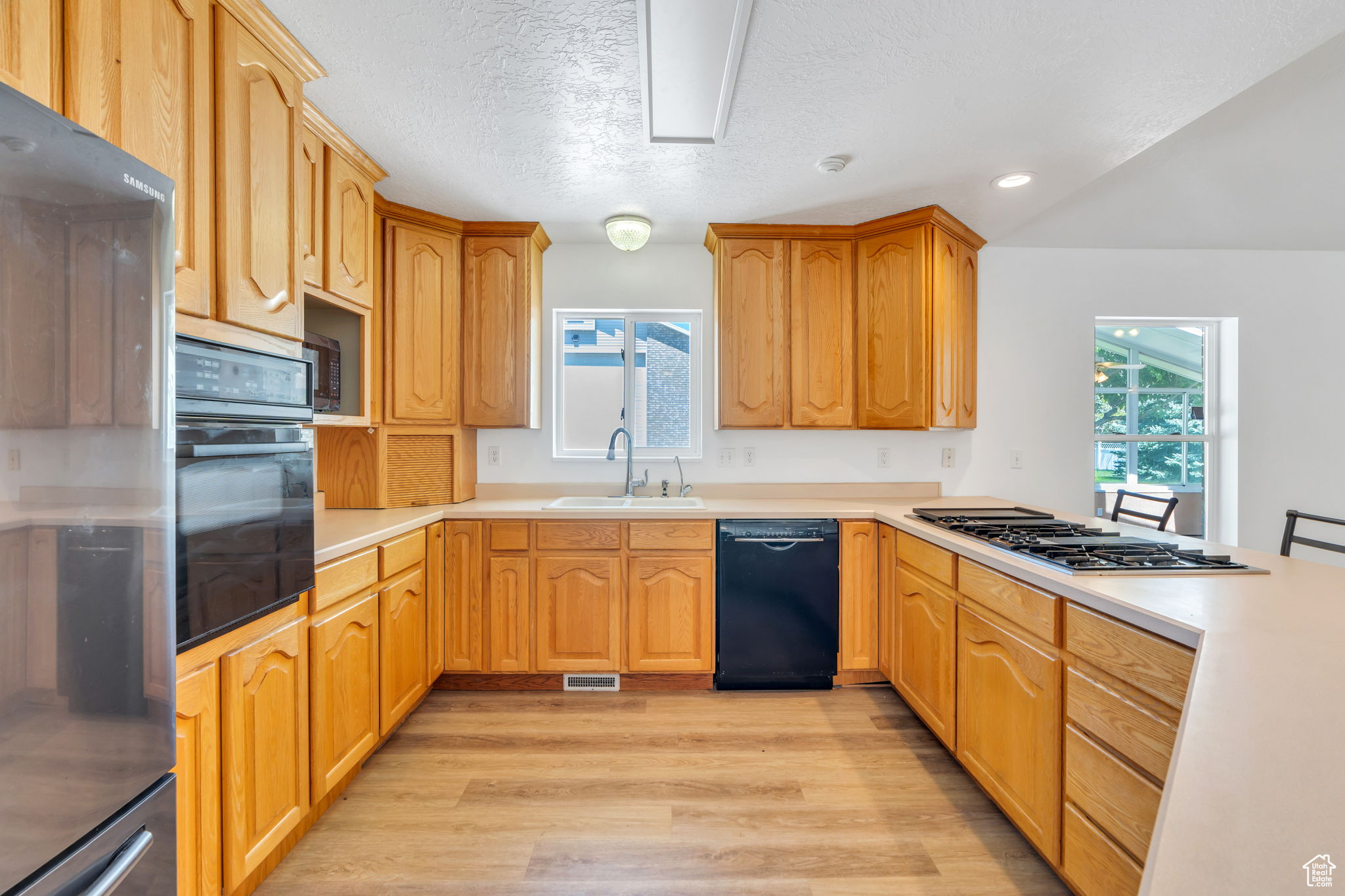 GREENFIELD FARMS - Residential