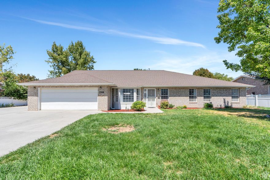 This is an incredible rambler that is all single level living with an amazing sunroom, plus the dream detached shop/garage. Quick and easy access to freeways and interstate for commuting, nestled in a lovely neighborhood! Great yard, updated floors and well maintained! Easy to show, call with any questions.  All information, figures, and documentation provided as a courtesy, buyer to verify all information.