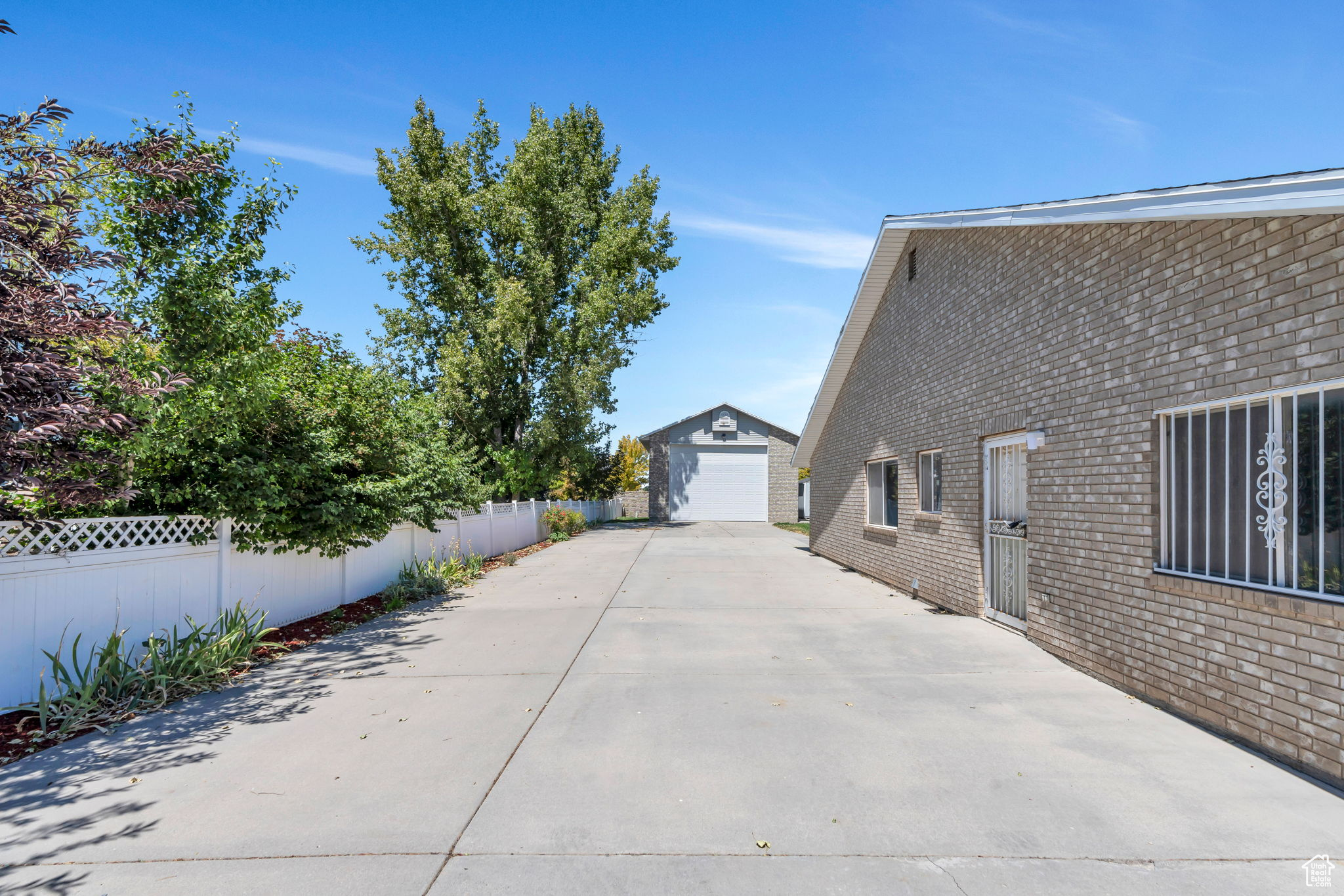 GREENFIELD FARMS - Residential