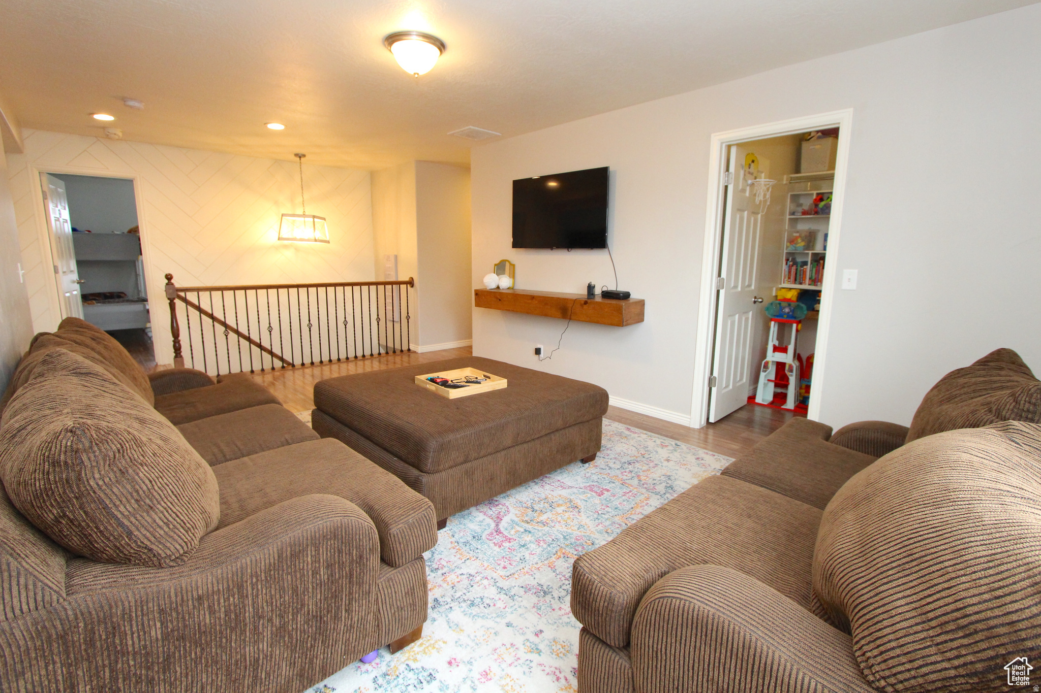 GRAYS FARM - Residential