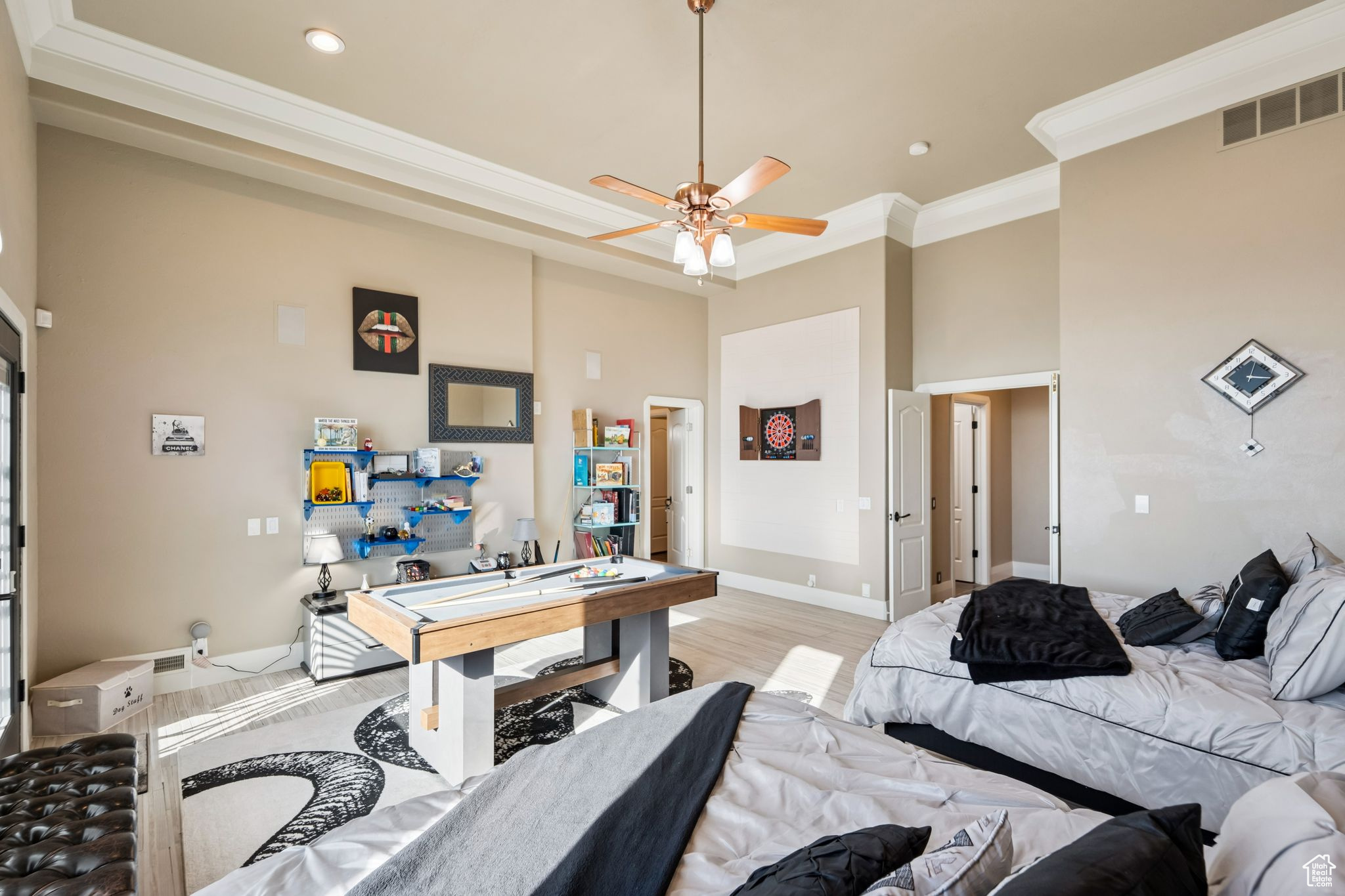 DORCHESTER POINTE - Residential