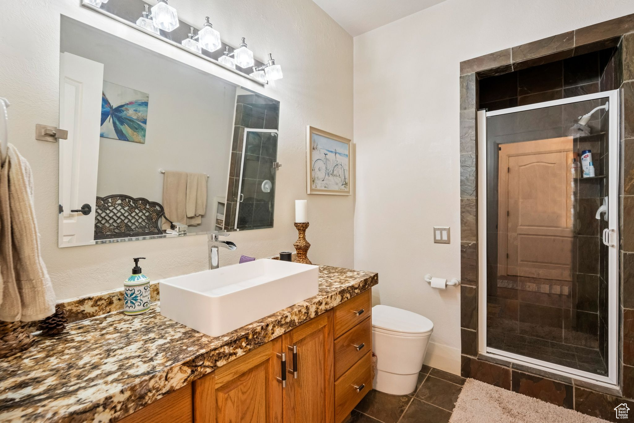 DORCHESTER POINTE - Residential