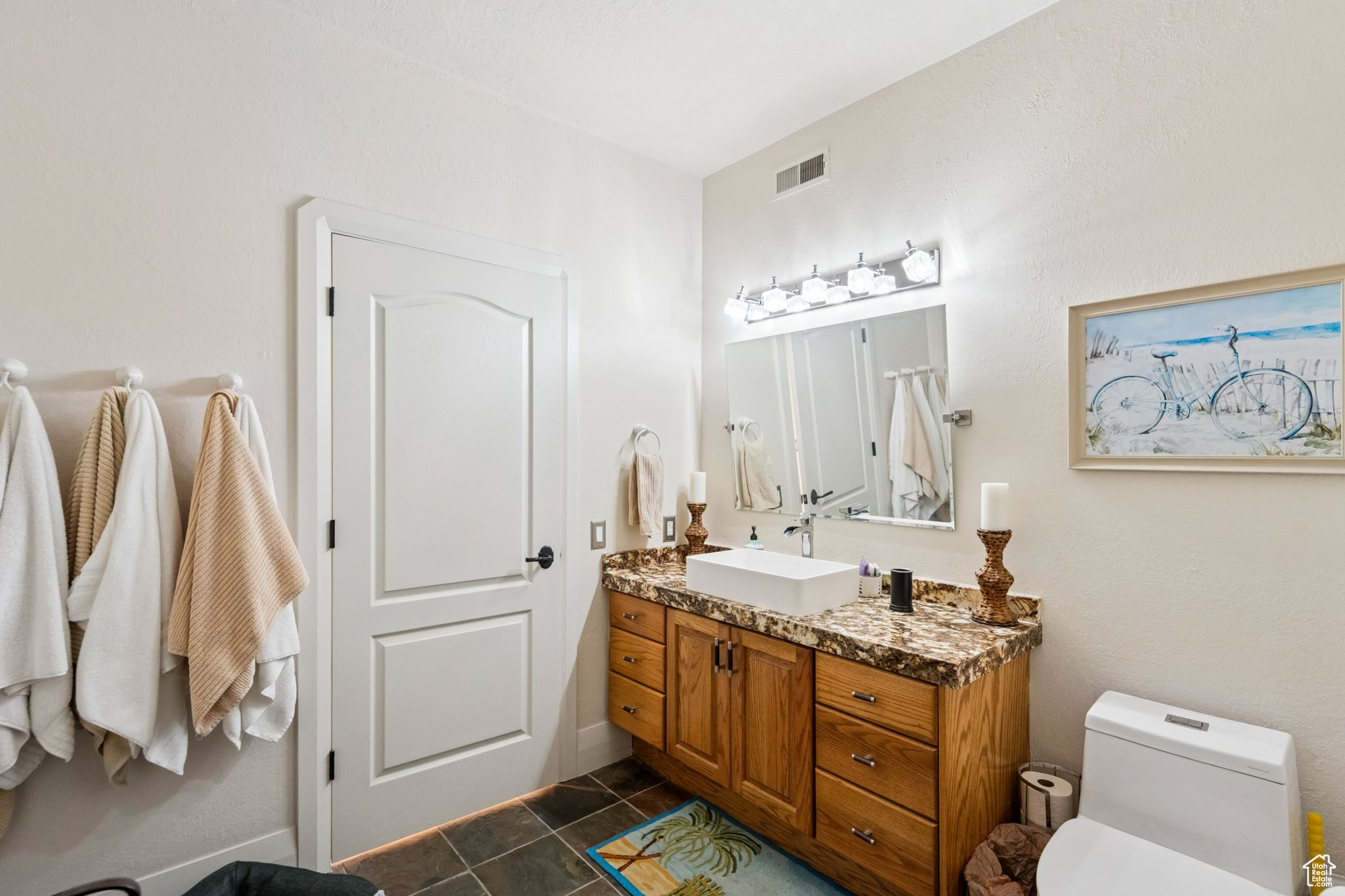 DORCHESTER POINTE - Residential