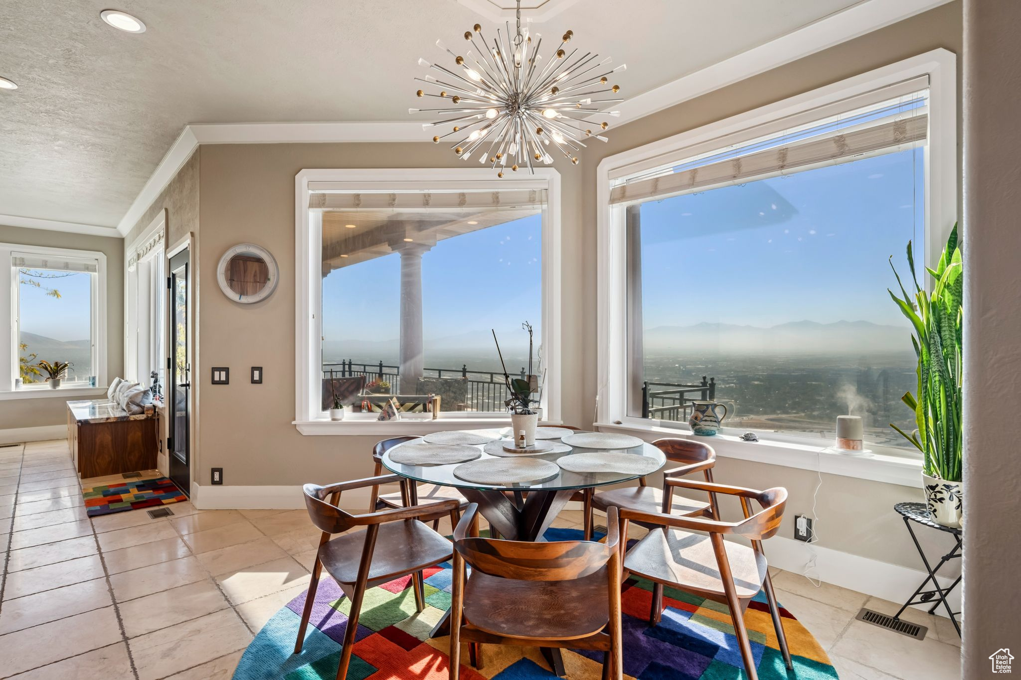 DORCHESTER POINTE - Residential