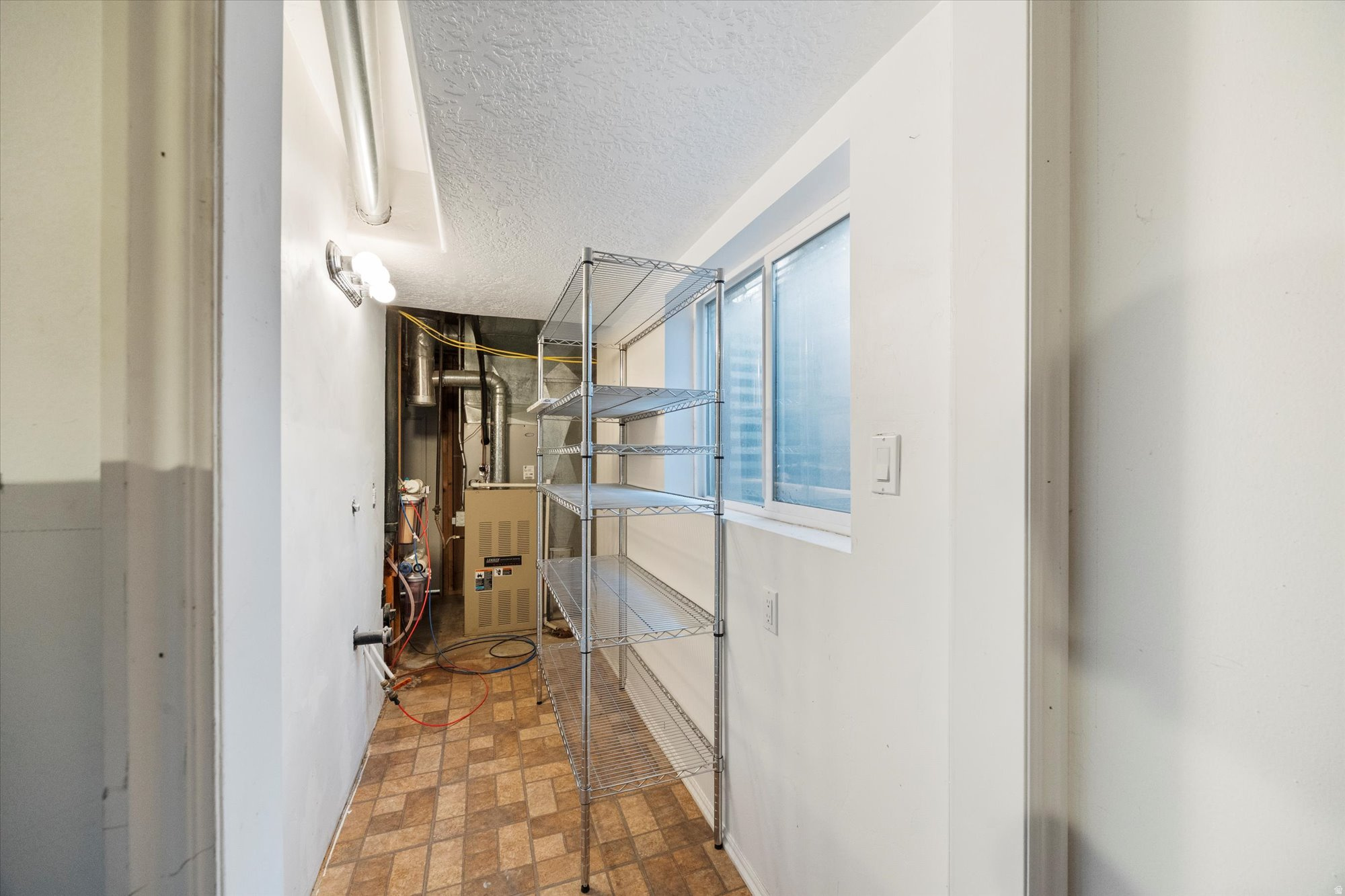 MOUNTAIN ESTATES #2 - Residential