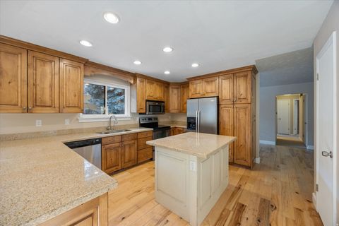 Tiny photo for 1630 E PLATA WAY, Sandy, UT 84093 (MLS # 2130456)
