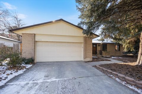 Tiny photo for 1630 E PLATA WAY, Sandy, UT 84093 (MLS # 2130456)
