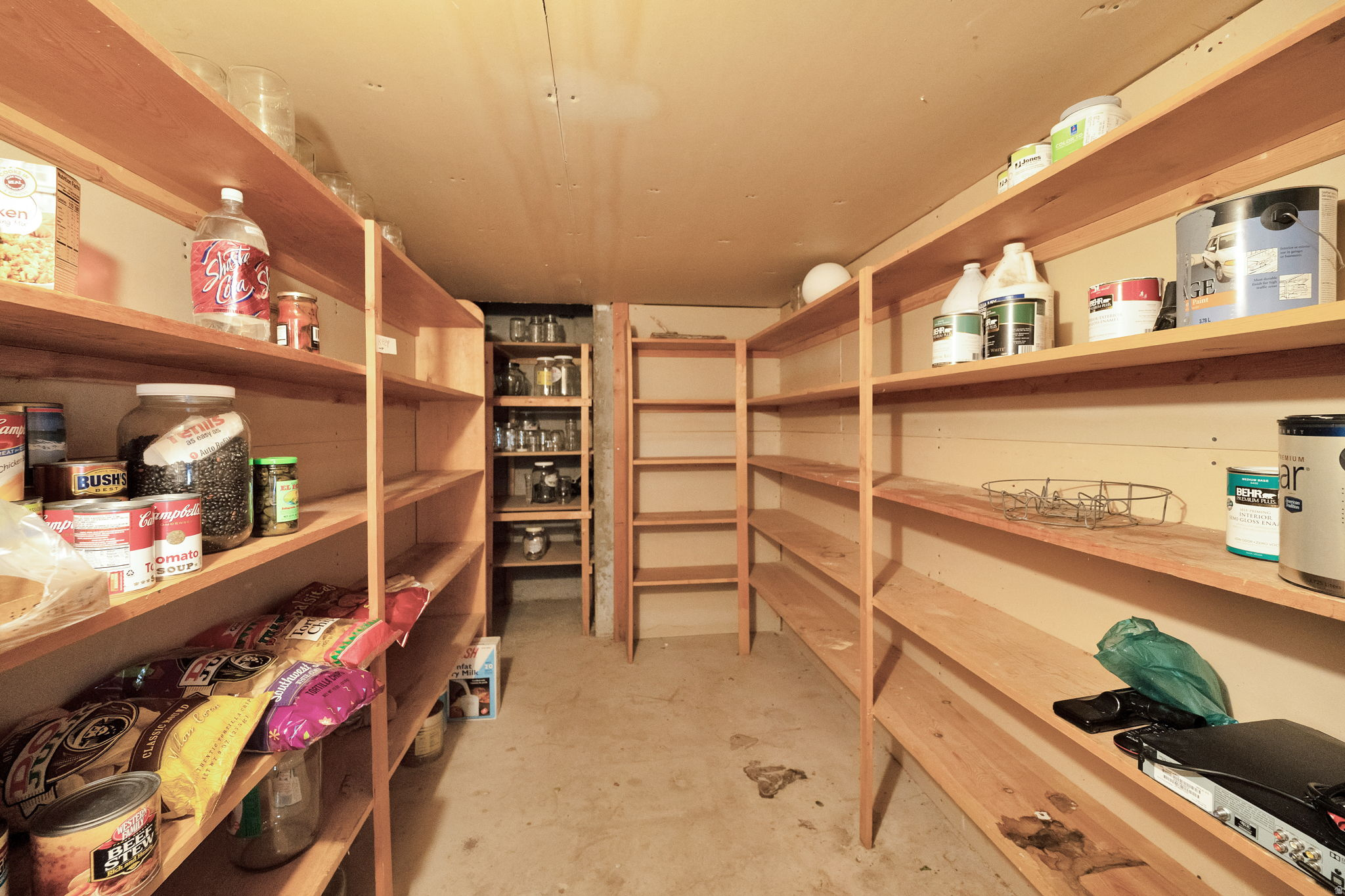 CLARMONT PLAZA - Residential