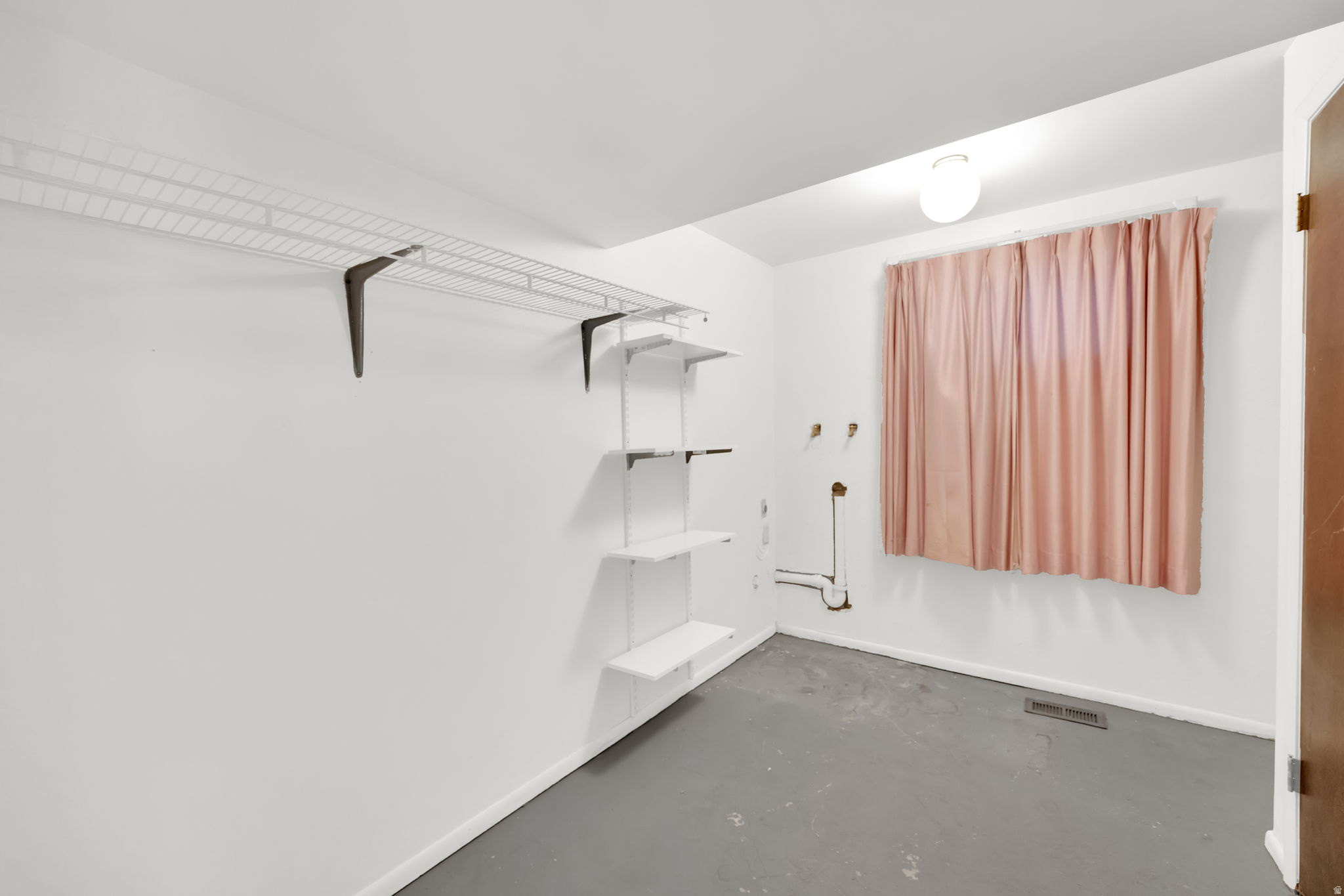 CLARMONT PLAZA - Residential