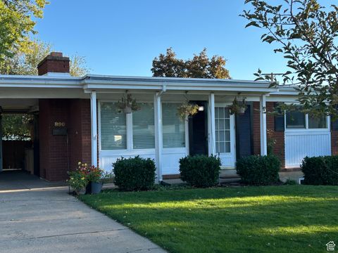 Tiny photo for 890 E BROOKSHIRE DR, Kaysville, UT 84037 (MLS # 2115286)
