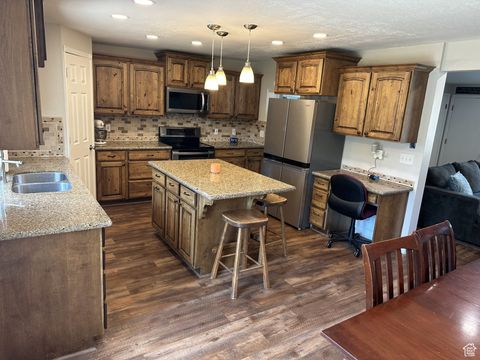 Tiny photo for 890 E BROOKSHIRE DR, Kaysville, UT 84037 (MLS # 2115286)