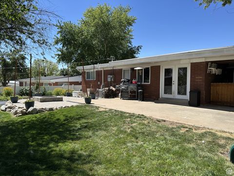 Tiny photo for 890 E BROOKSHIRE DR, Kaysville, UT 84037 (MLS # 2115286)