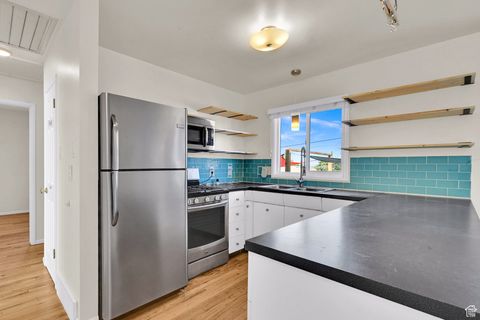 Tiny photo for 430 W 4675 S, Washington Terrace, UT 84405 (MLS # 2116446)