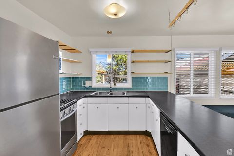 Tiny photo for 430 W 4675 S, Washington Terrace, UT 84405 (MLS # 2116446)