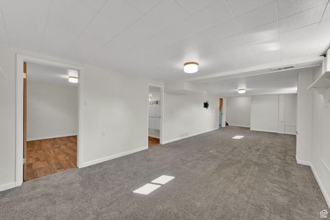 Tiny photo for 430 W 4675 S, Washington Terrace, UT 84405 (MLS # 2116446)