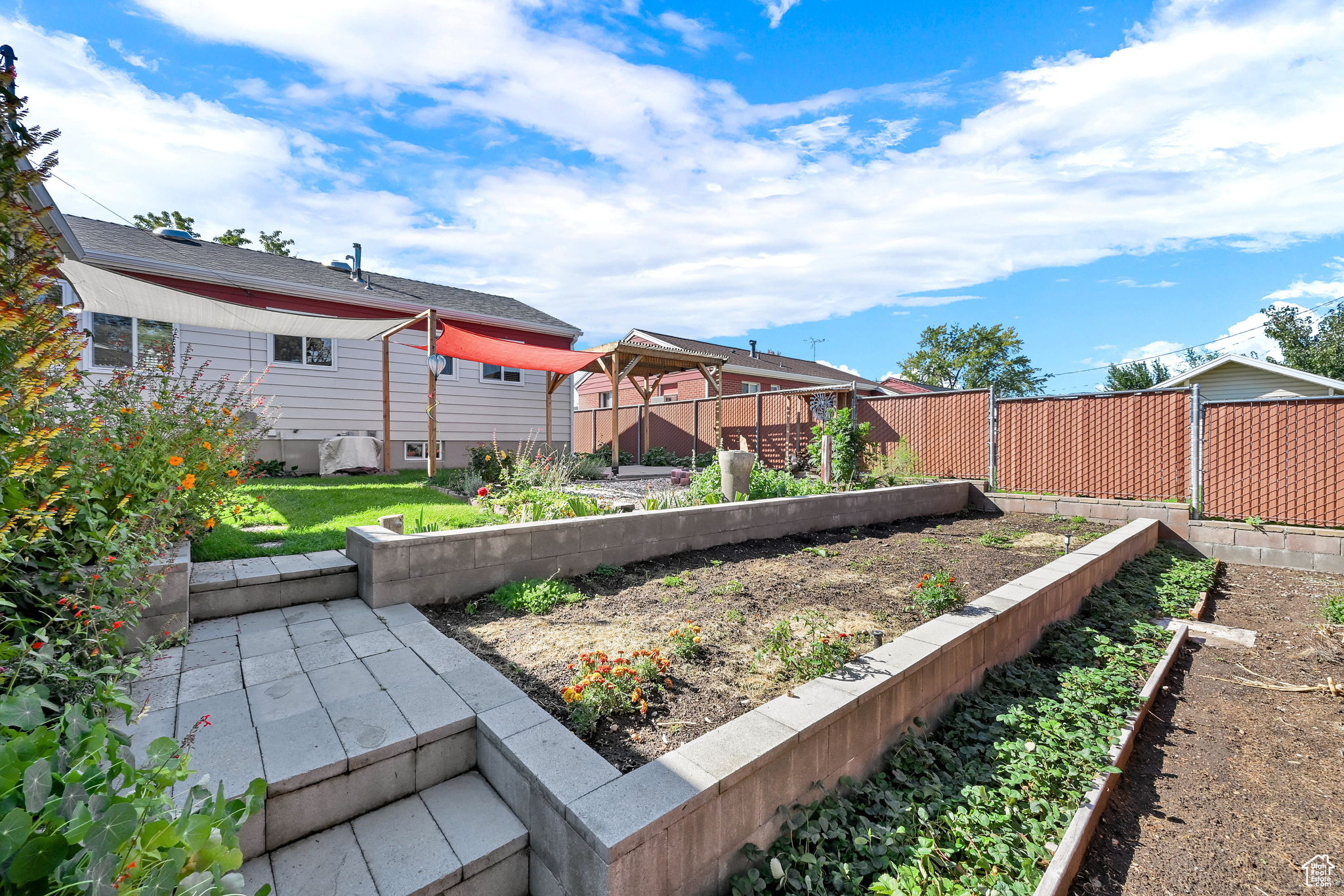 WASHINGTON TERRACE - Residential