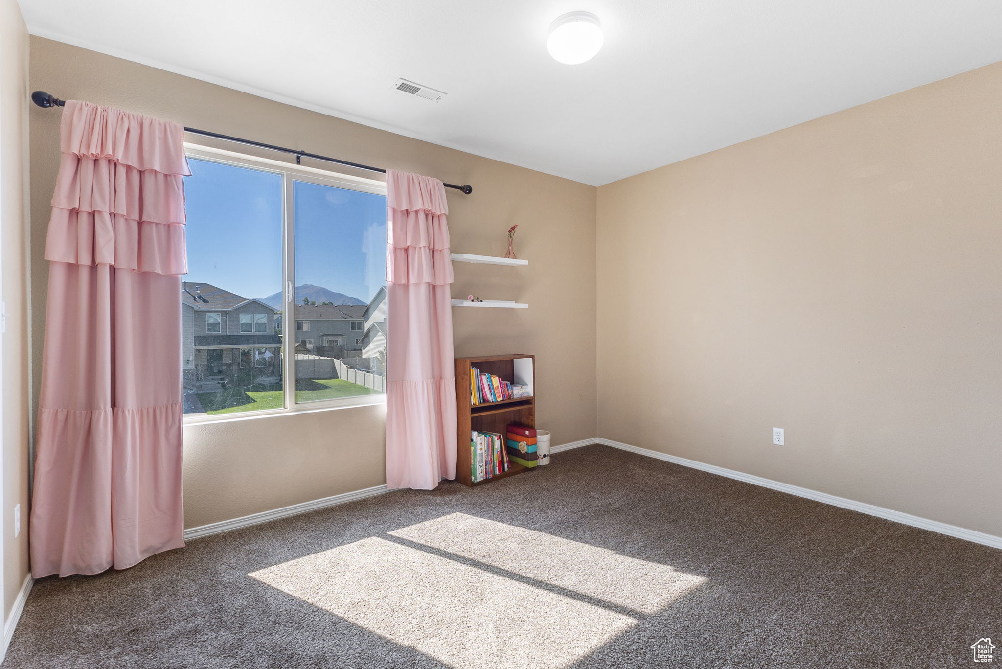 SPANISH FIELDS - Residential