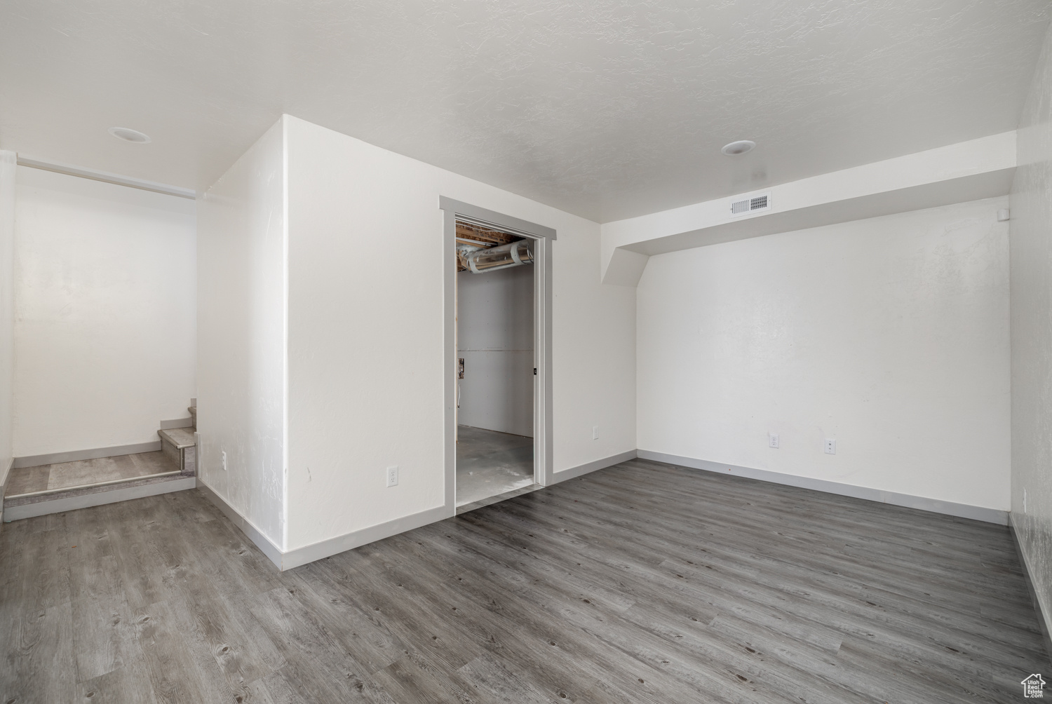 RIVER HEIGHTS - Residential