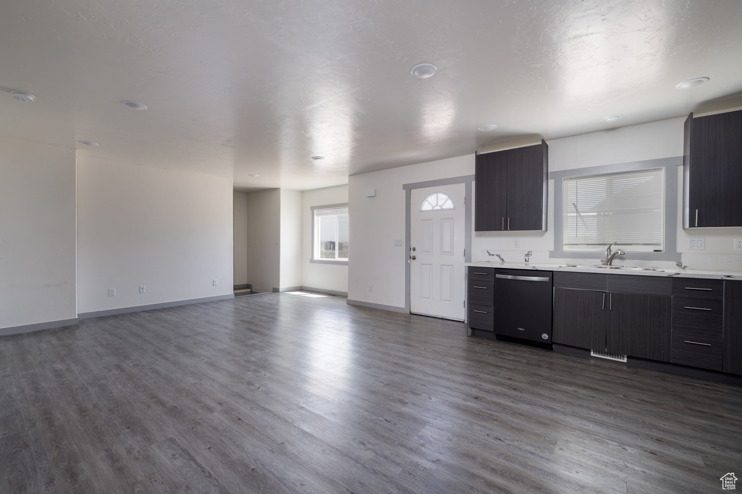 RIVER HEIGHTS - Residential