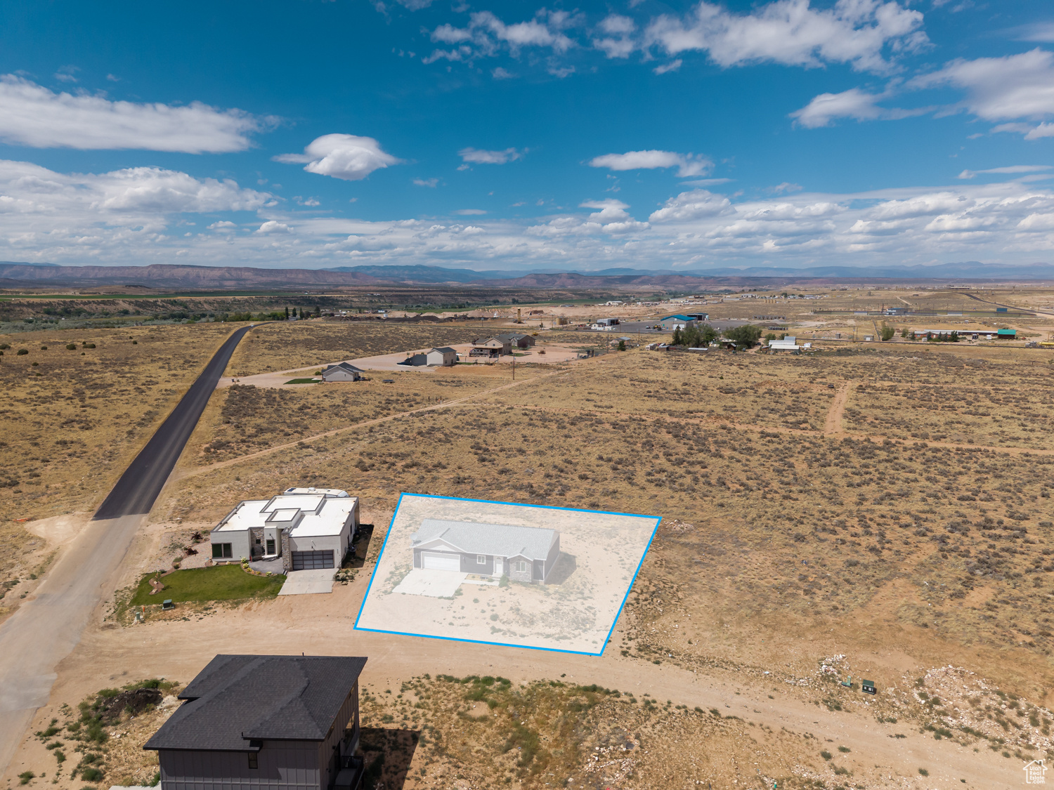 RIVER HEIGHTS - Residential