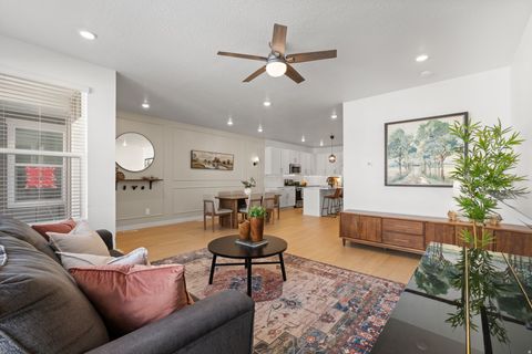 Townhouse For Sale - 10052 N Limestone Way<br/> Highland, UT 84003