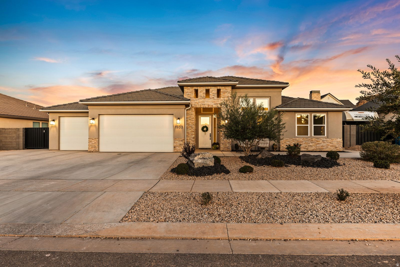 HERITAGE PLACE 2 - Residential