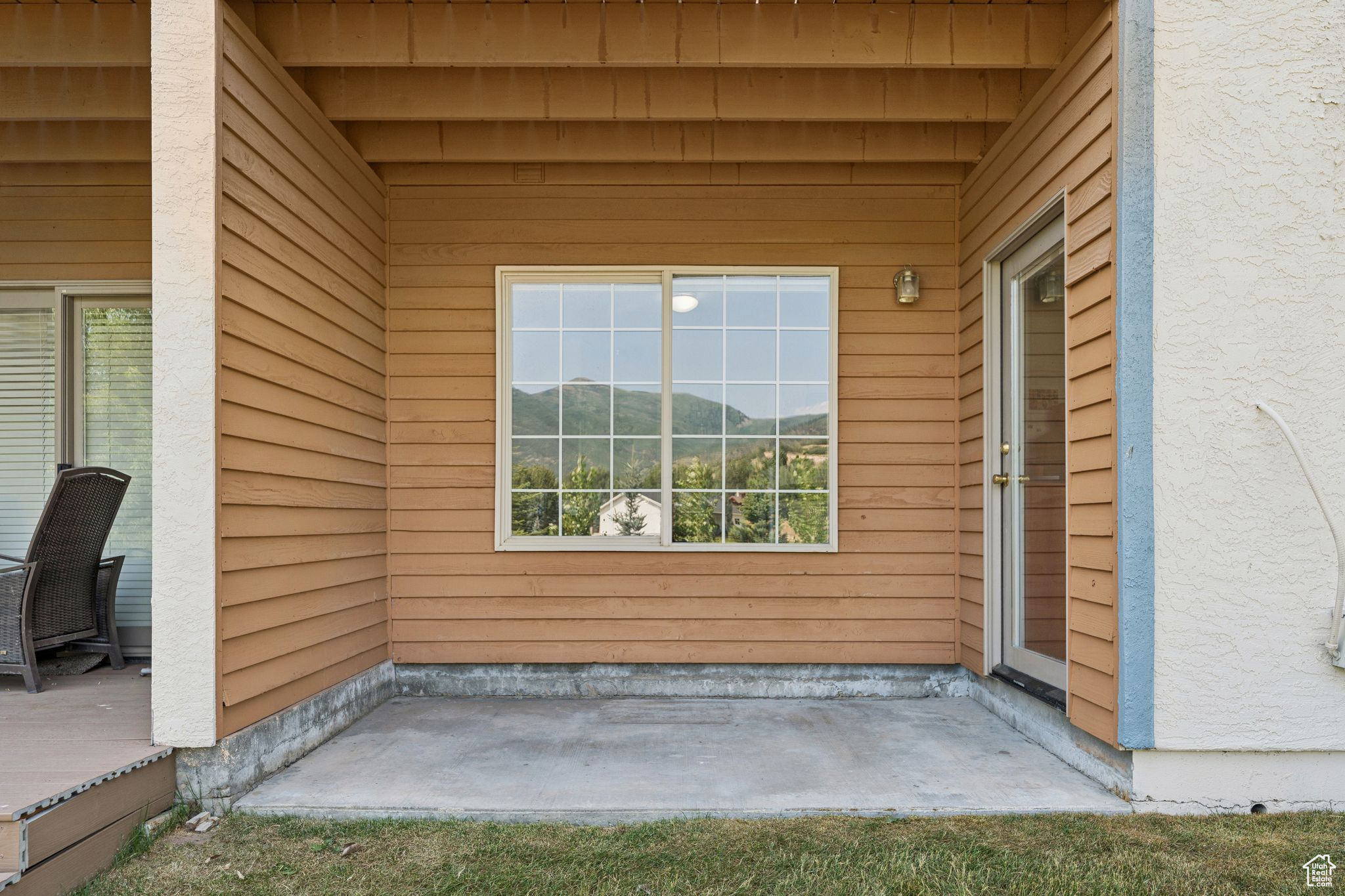 SWISS OAKS - Residential