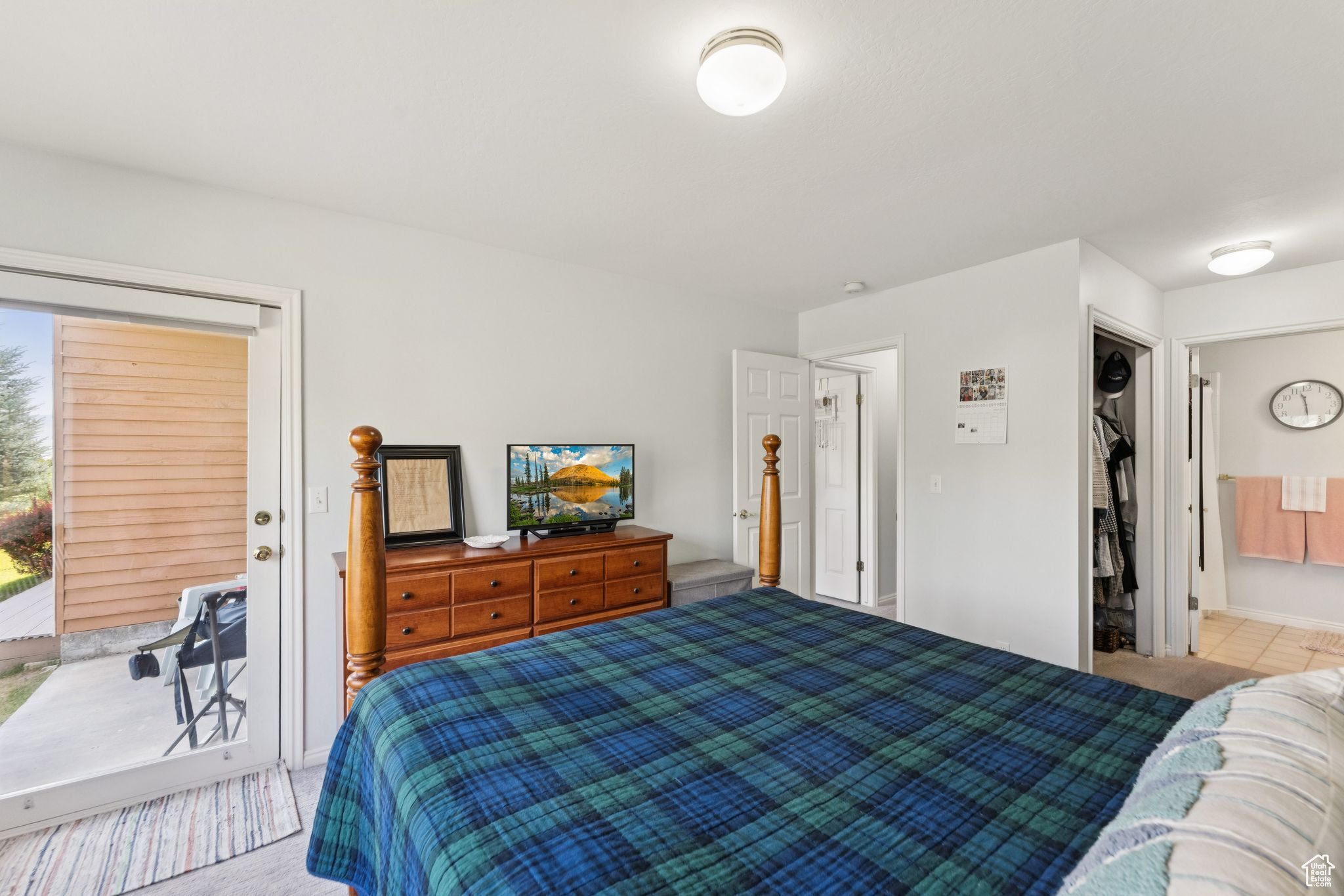 SWISS OAKS - Residential