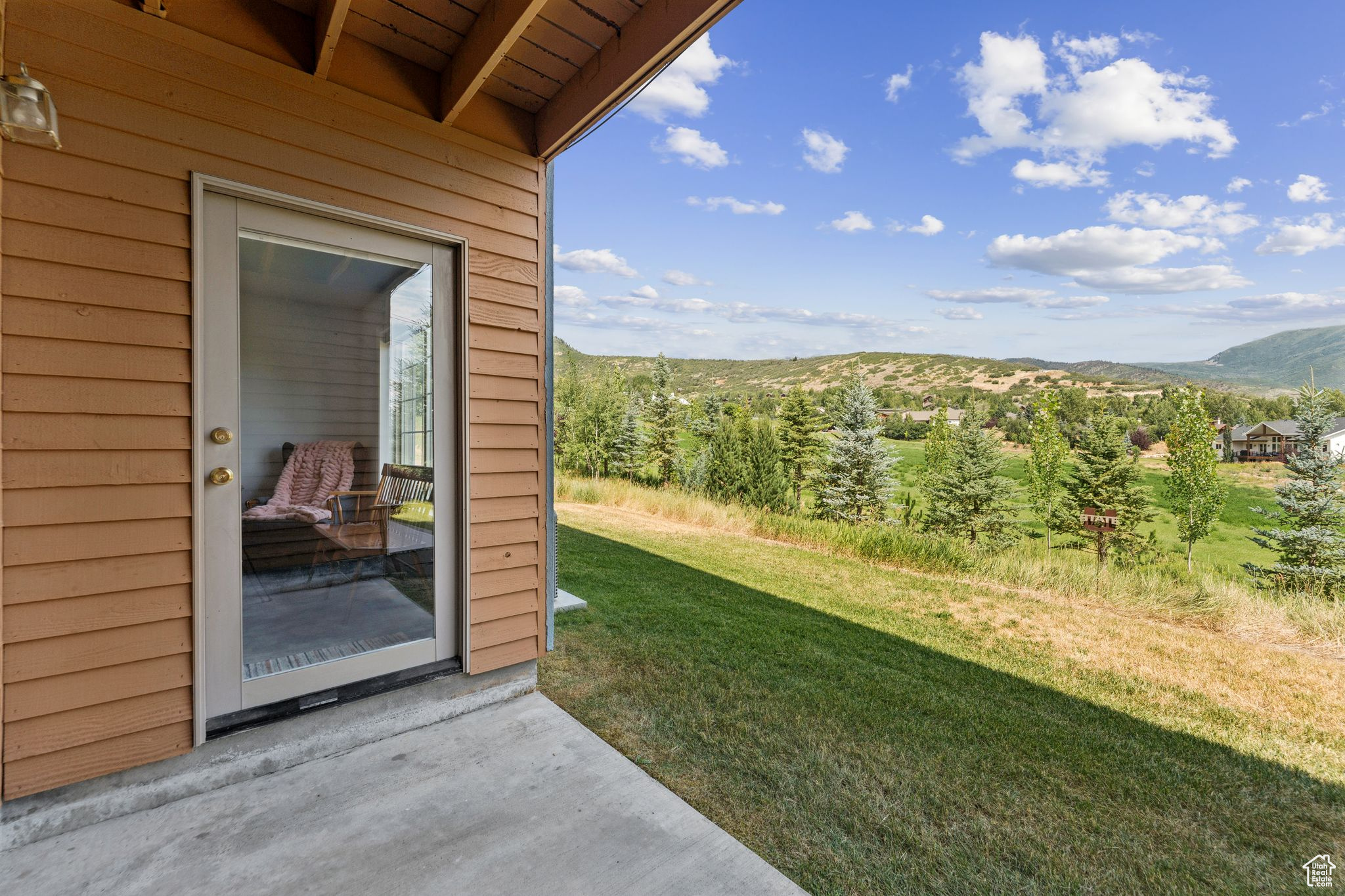 SWISS OAKS - Residential
