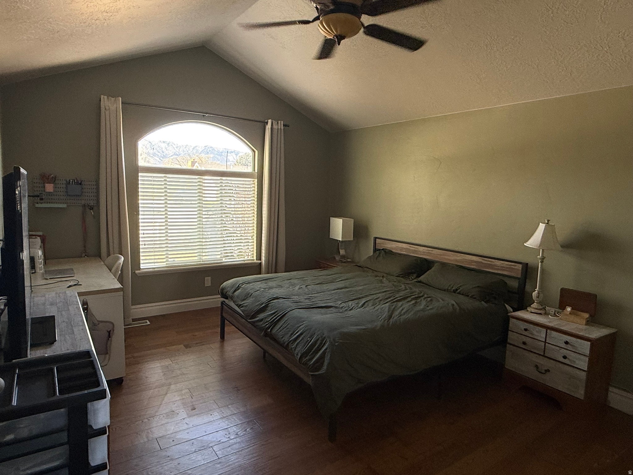 BLAKE MOUNTAIN VIEW - Residential