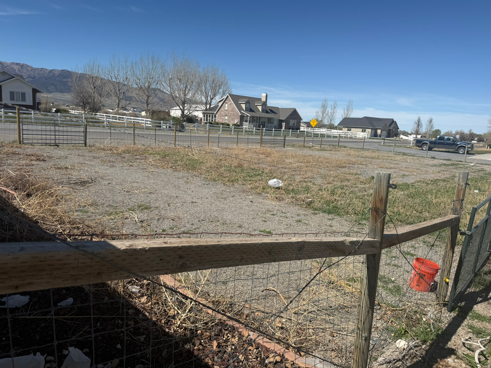 BLAKE MOUNTAIN VIEW - Residential