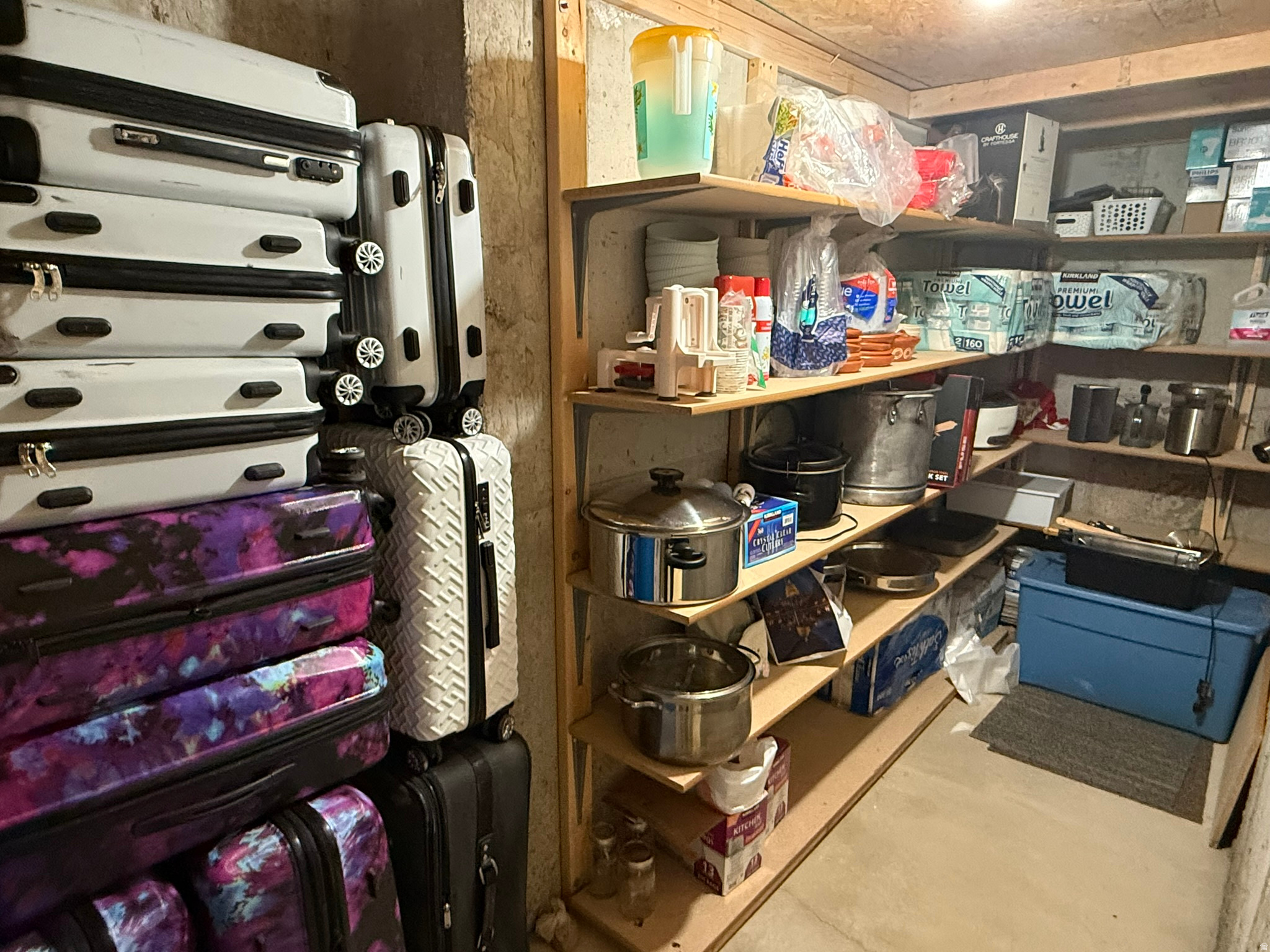 BLAKE MOUNTAIN VIEW - Residential