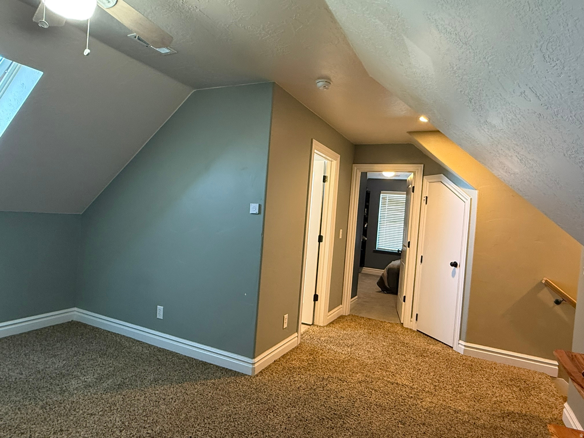 BLAKE MOUNTAIN VIEW - Residential