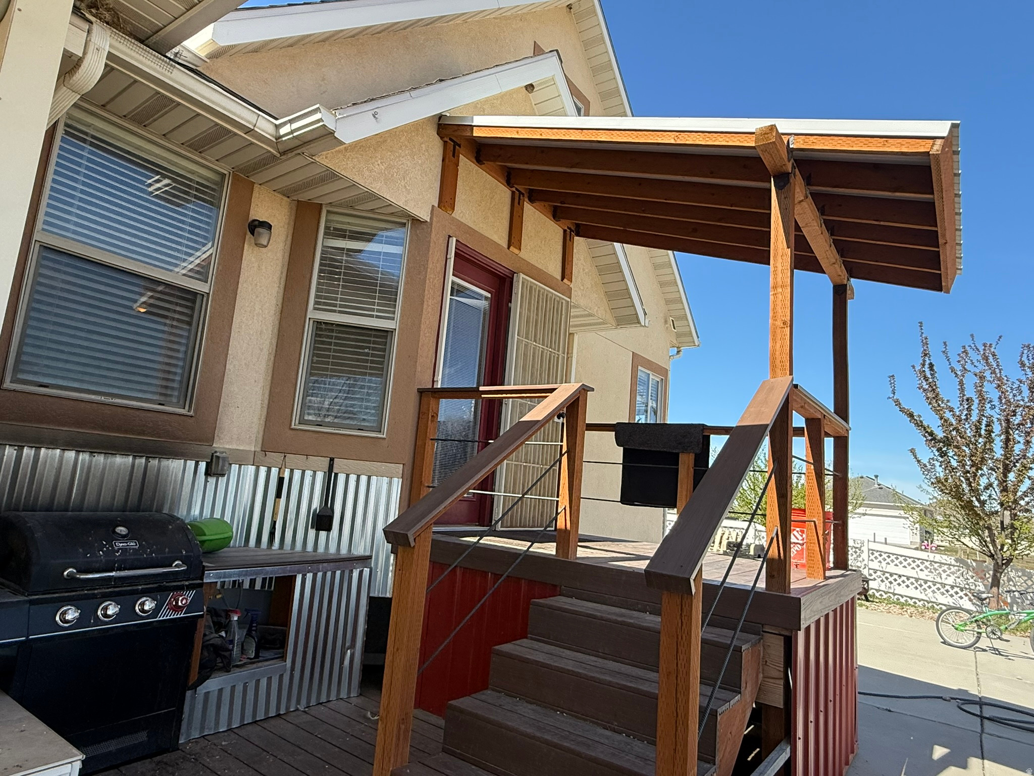 BLAKE MOUNTAIN VIEW - Residential