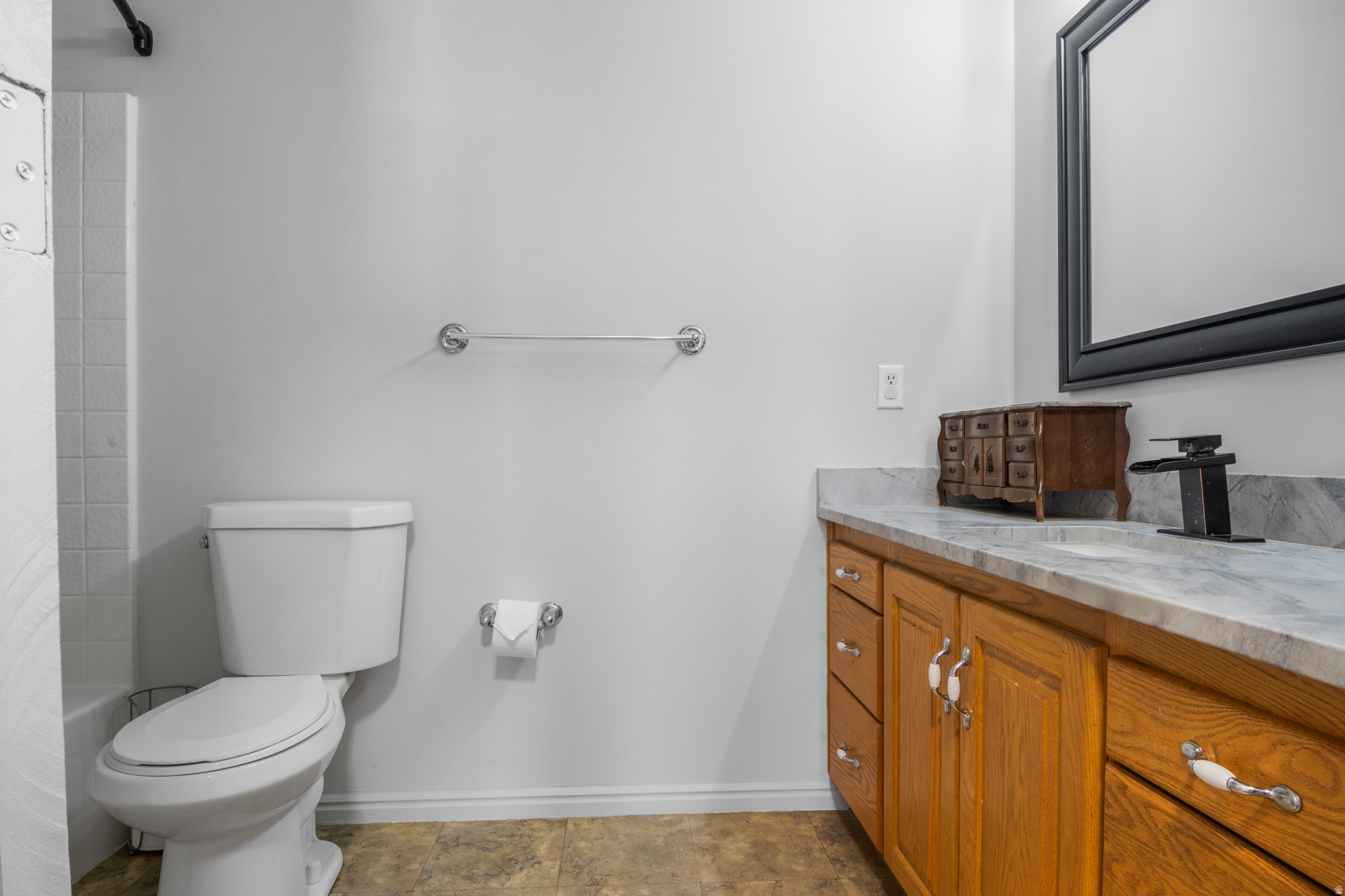 MARBLE HILL EST - Residential Lease