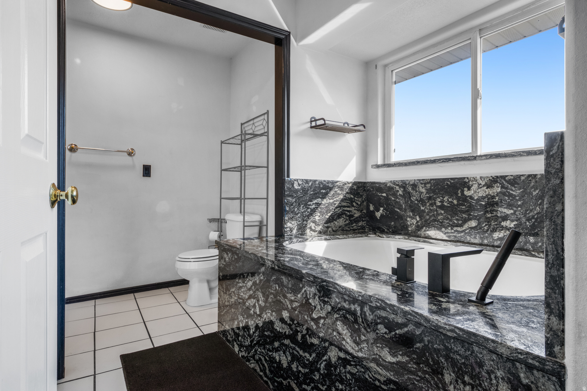 MARBLE HILL EST - Residential Lease