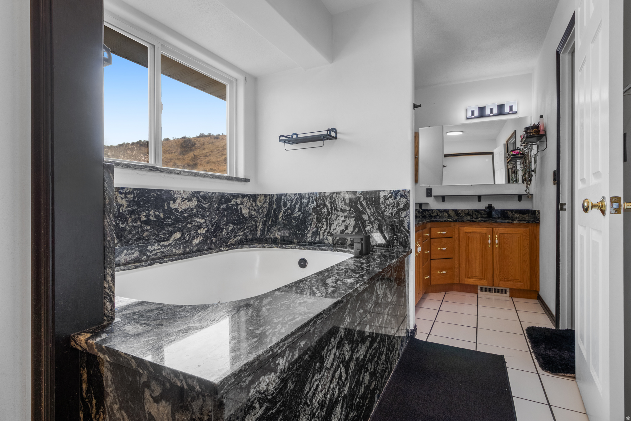 MARBLE HILL EST - Residential Lease