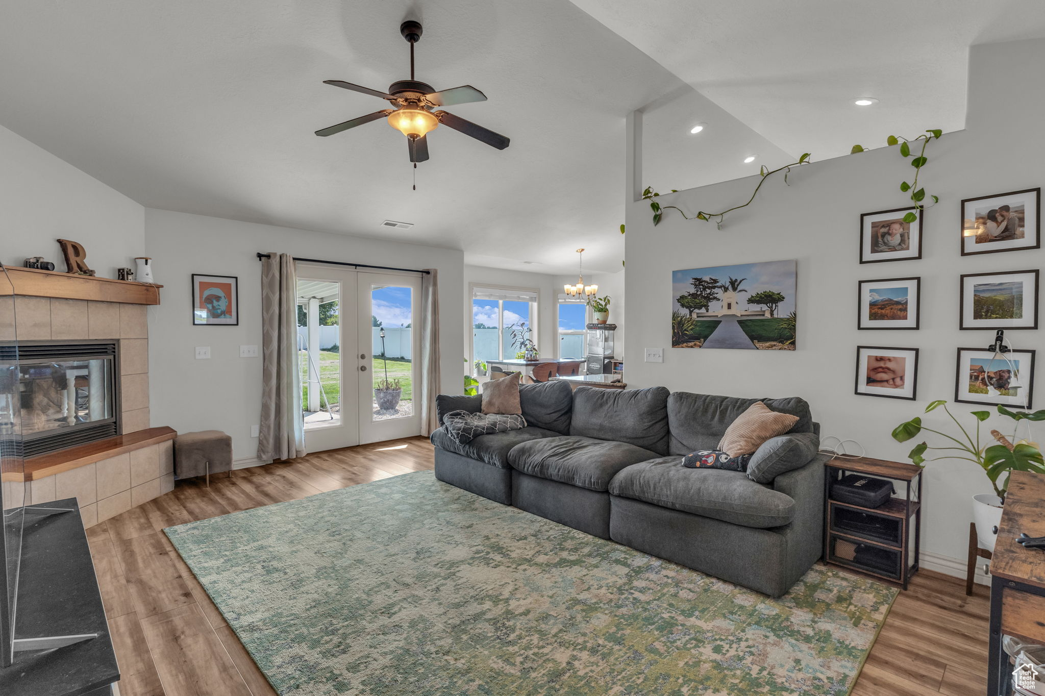 PETTINGILL EST - Residential