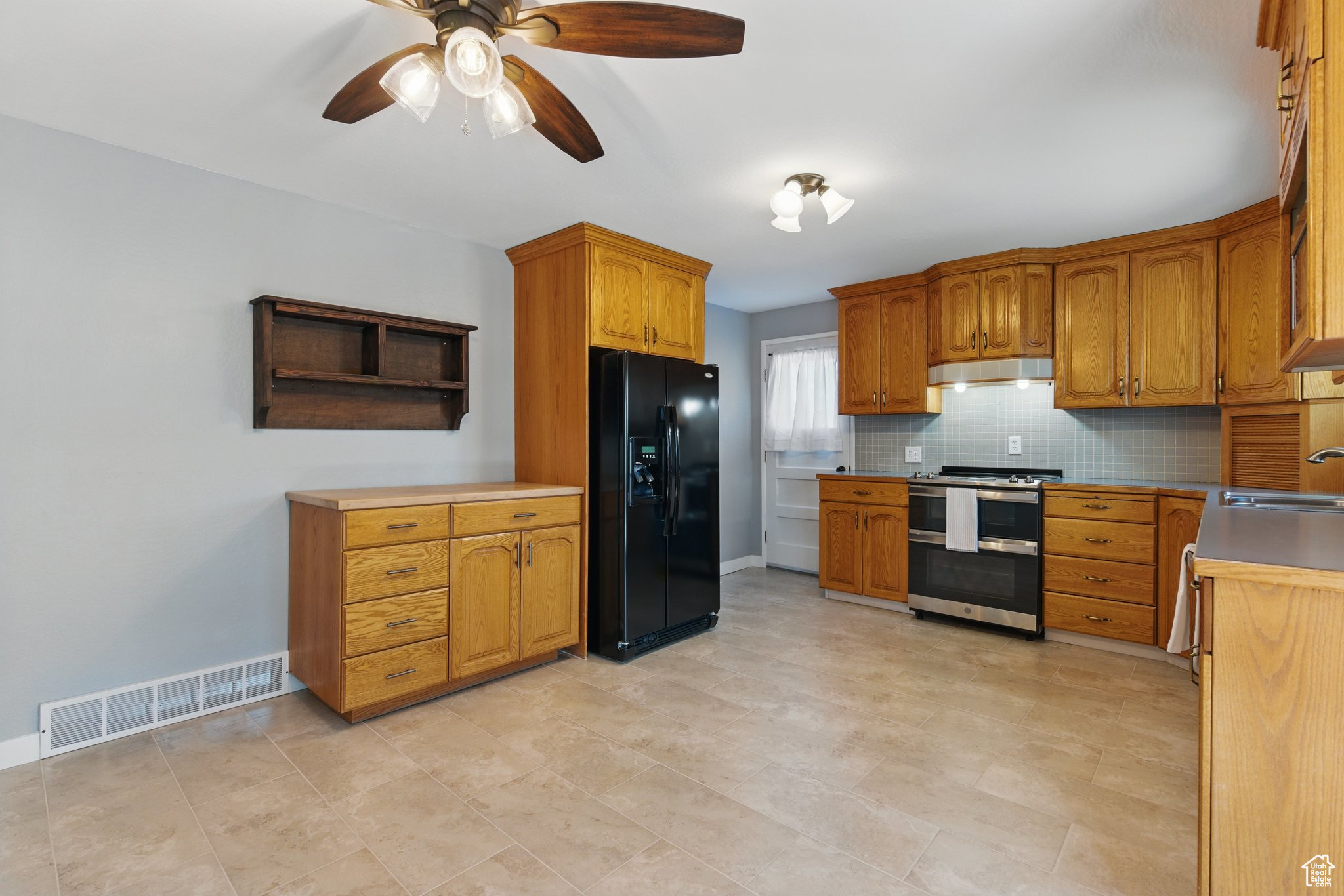 951 N 215, Santaquin, Utah image 5